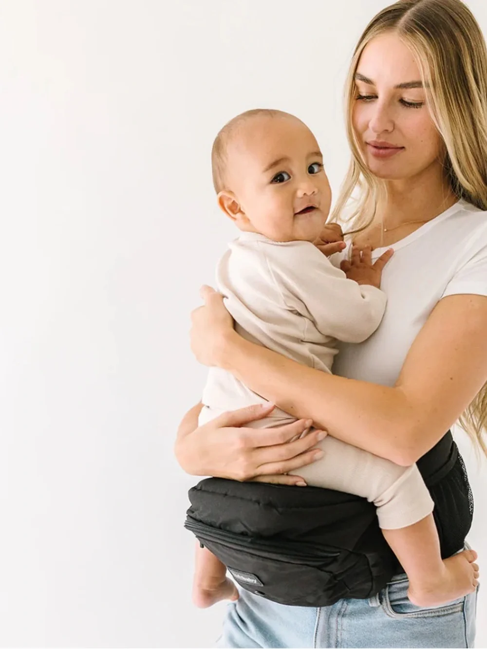 TUSHBABY Hip Seat Carrier - Black